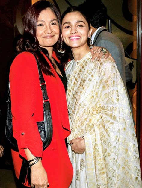 age difference between alia and pooja bhatt